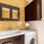Guestready - Airy With Courtyard View דירה *